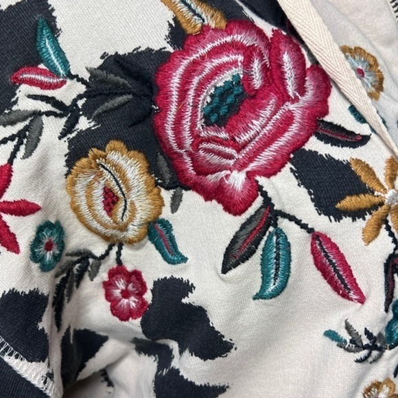 CAITE Posie Cow Print Embroidered Floral Zip Front Hoodie Sweatshirt‎ Size Small - Picture 5 of 7